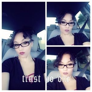 Meet your Posher, Leah r